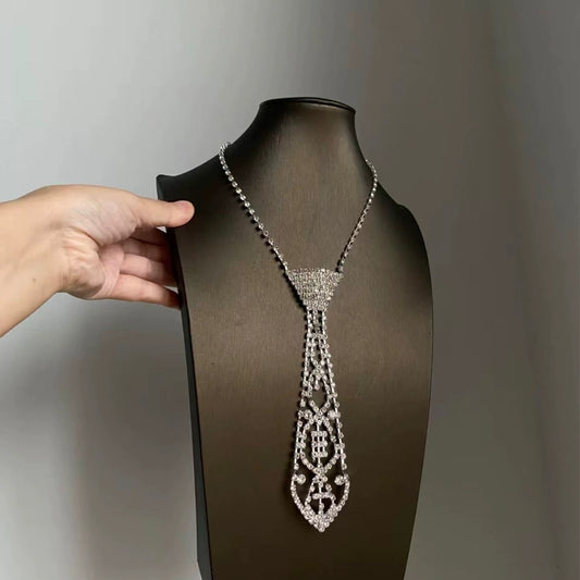 ネクタイ ネックレス