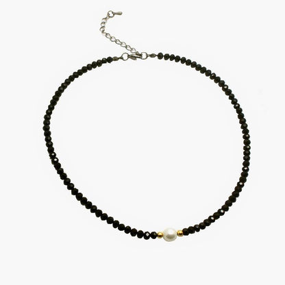 ブラックスピネル ビーズネックレス