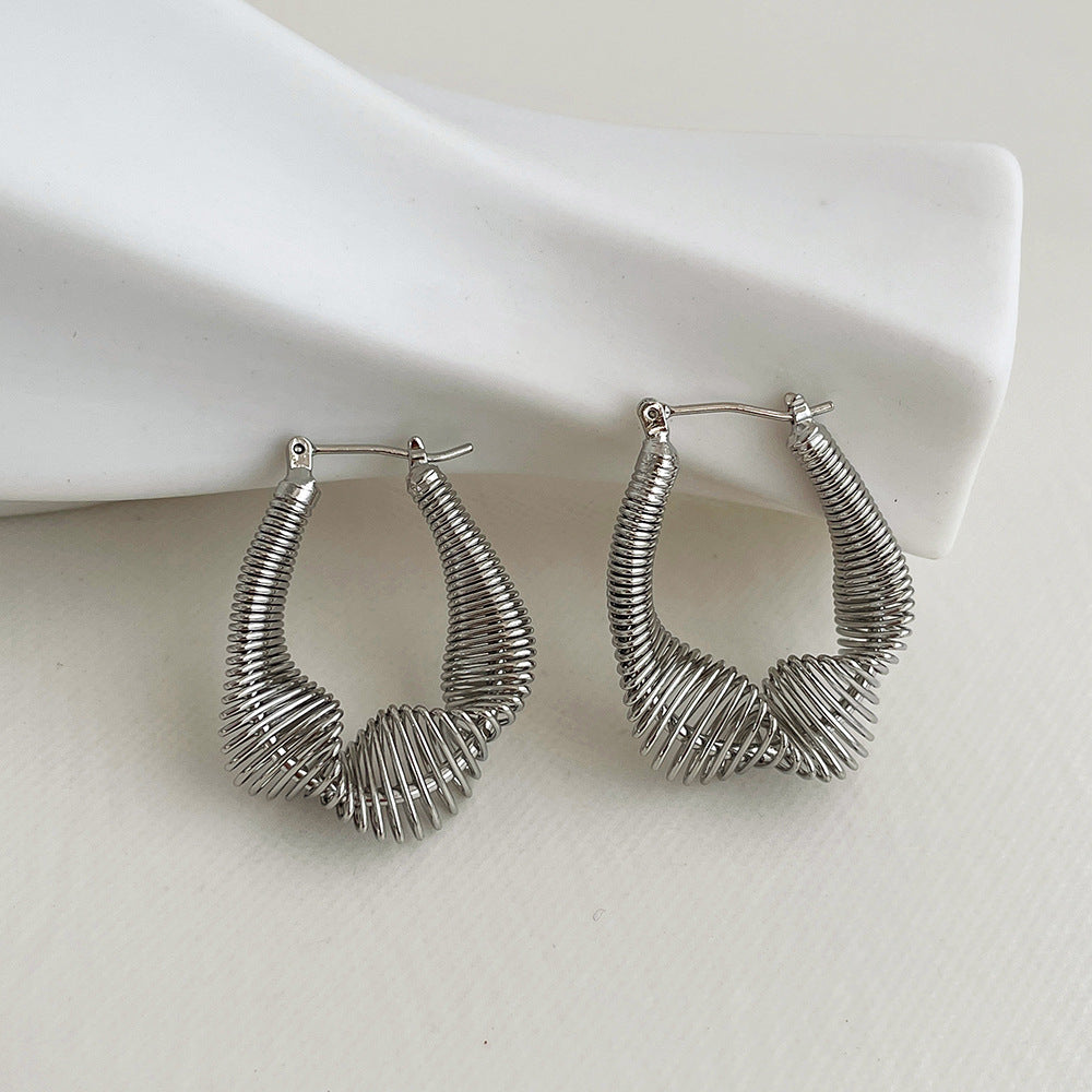 スプリング フープピアス