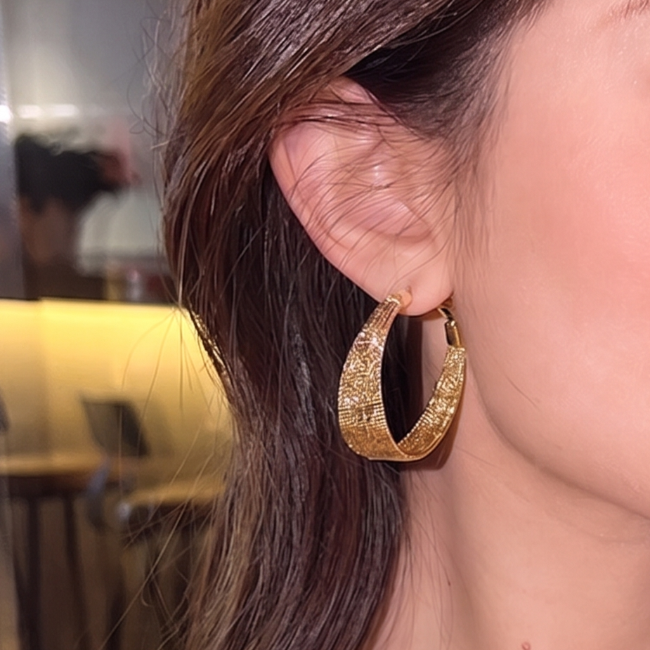 メッシュテクスチャ・フープピアス