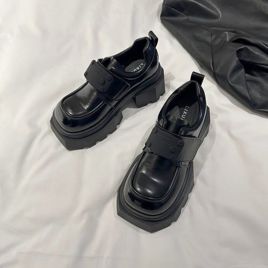 トラックソール ボリュームローファー